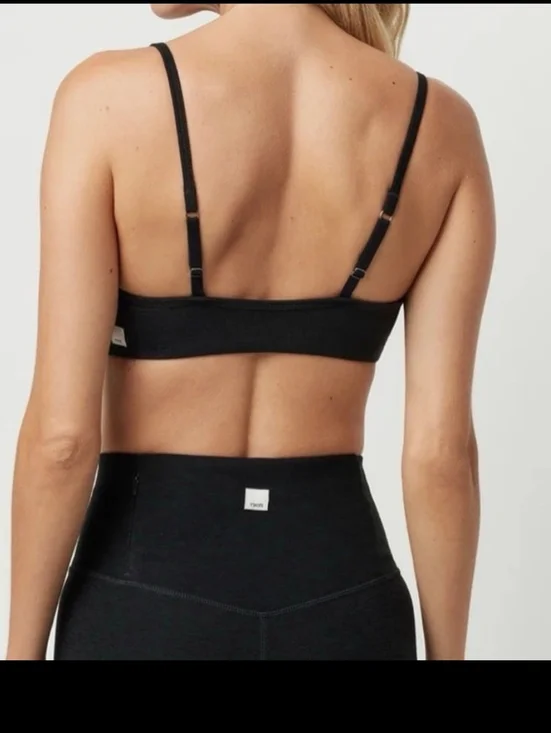 NEW Vuori Halo Essential Bra Medium Strappy Sports- Women - Picture 3 of 12